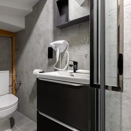 Secret Apartment *