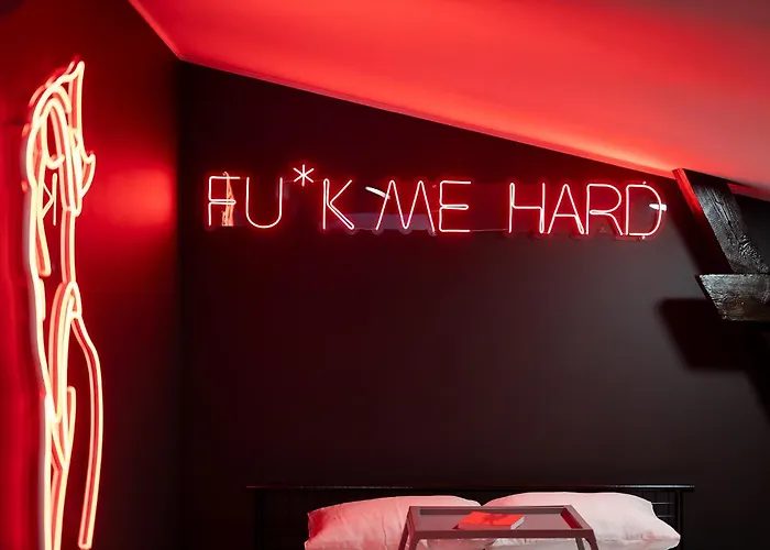 Secret شقة بوزنان